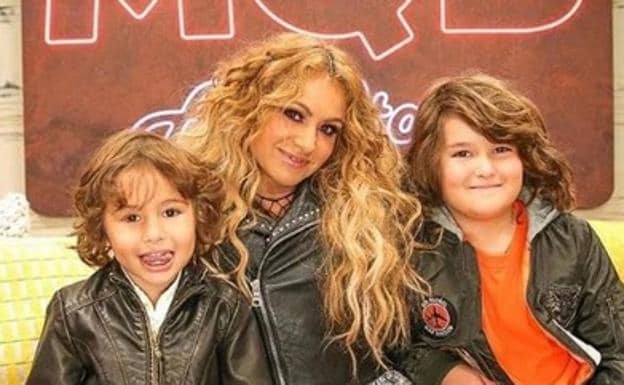 Paulina Rubio posa con sus hijos: su «universo» y su «mayor orgullo»