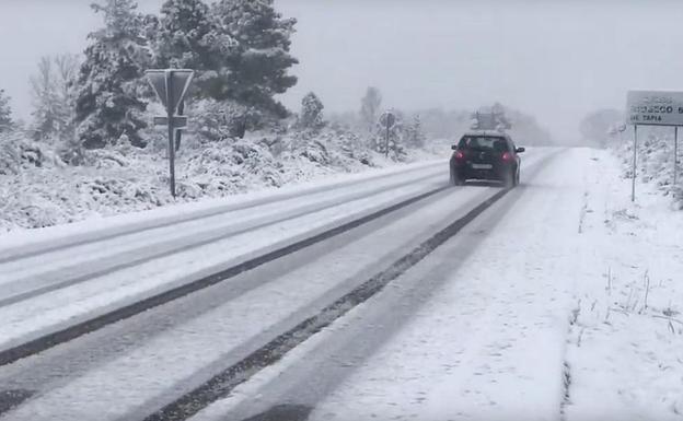 Aemet avisa de nevadas que pueden acumular el lunes 15 centímetros en la Cordillera Cantábrica en León