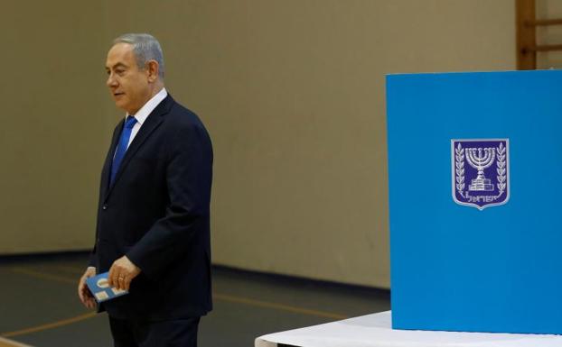 Los sondeos dan la victoria a un Netanyahu que roza la mayoría en el parlamento