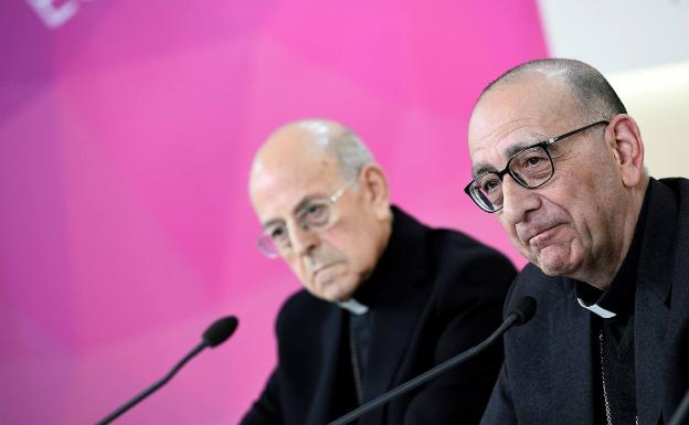 Los obispos miran a Roma y eligen presidente a Omella, el hombre del Papa Francisco en España