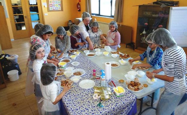 La gastronomía y los productos de calidad se citan en Almanza