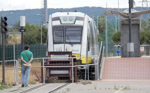 El PP denuncia el bloqueo del tramo entre la Asunción y la estación de Matallana de Feve