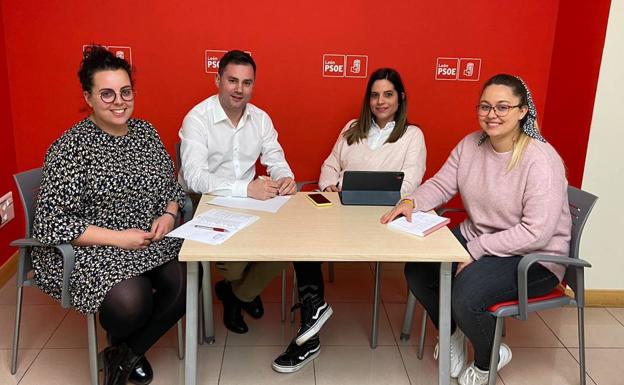 PSOE y Juventudes Socialistas de León se reunen para mejorar el futuro de los jóvenes leoneses
