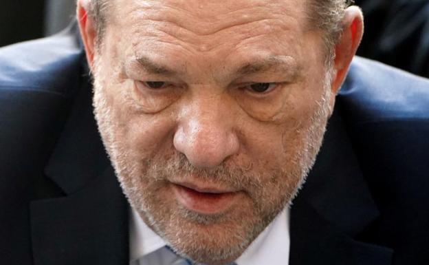 Harvey Weinstein da positivo por coronavirus