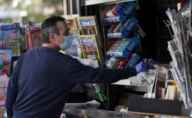 Distribuidores y editores recuerdan que está permitido salir de casa para comprar periódicos