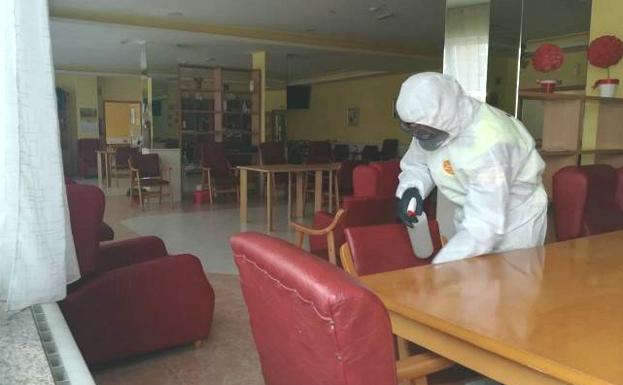 El 90% de los mayores de la Residencia de Puente Villarente están infectados por Covid-19