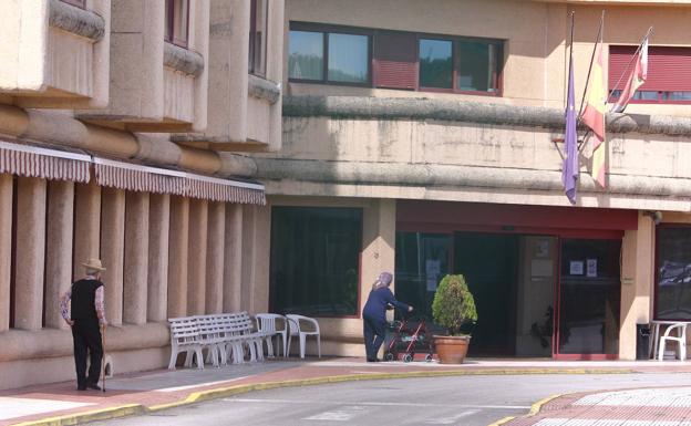 La residencia pública de personas mayores de Ponferrada registra su primer positivo por coronavirus
