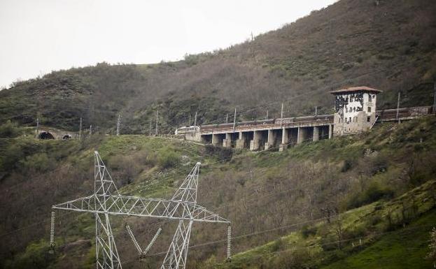 La Asociación Santa Bárbara pide «huir de ocurrencias» para proteger la rampa de Pajares