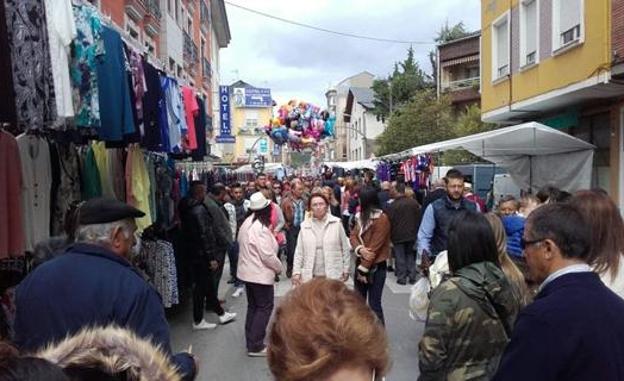Cacabelos aplaza a finales de septiembre su tradicional feria de la Cruz de Mayo por el Covid-19