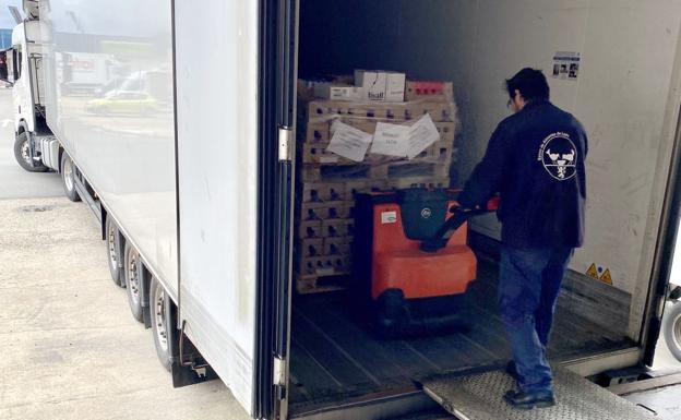 Mercadona entrega cuatro toneladas de productos de primera necesidad al Banco de Alimentos de León