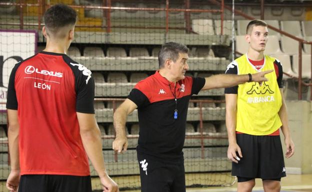 El ajuste presupuestario puede condicionar el proyecto deportivo del Abanca Ademar