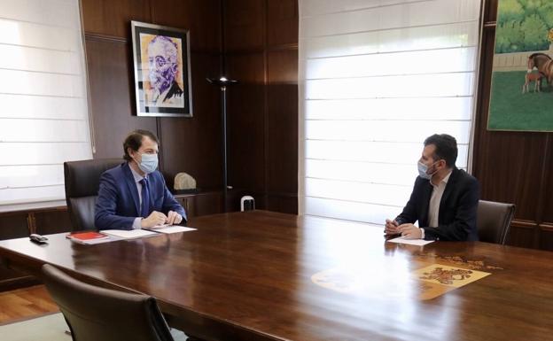 Fernández sigue tendiendo la mano a la Junta para articular un acuerdo «pese a la actitud excluyente de Mañueco»
