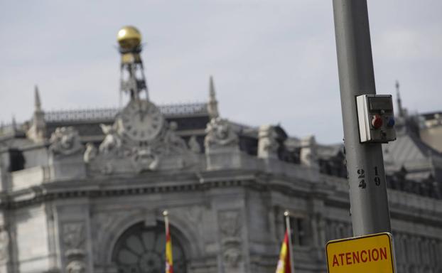 La deuda pública se disparó en marzo en 22.500 millones y roza el 100% del PIB