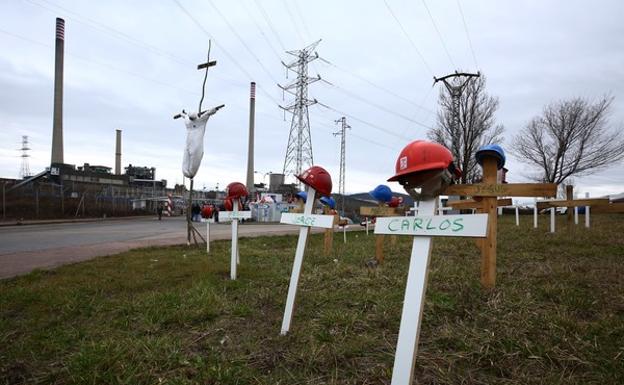 Las auxiliares de Compostilla urgen al Gobierno la negociación de los convenios de transición justa a un mes del cierre de la térmica