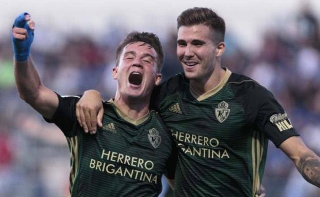 Larrea sitúa la permanencia en lograr «tres o cuatro victorias»