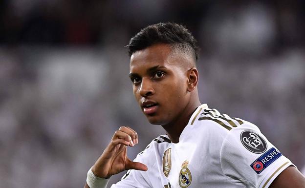 Rodrygo pulsa el botón de subida