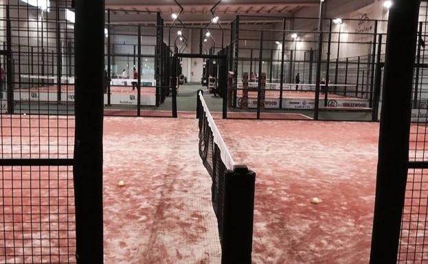 Luz verde para jugar al pádel y al tenis en dobles
