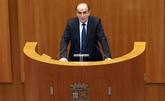 El Procurador del Común defiende en las Cortes su informe de 2019 que incluye 2.237 quejas en León