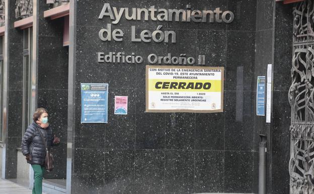 El PP del Ayuntamiento de León denuncia el «abandono» de los trabajadores y la «caótica gestión» de los servicios sociales