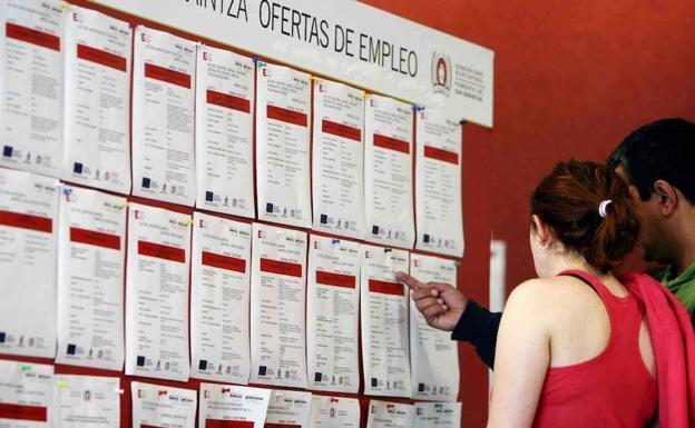 León es la provincia con mayor número de hogares con todos sus miembros en paro de la comunidad