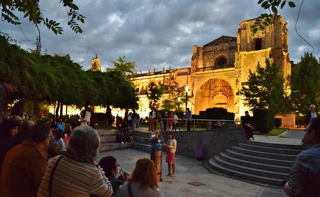 El Ágora de Poesía vuelve a la plaza San Marcos
