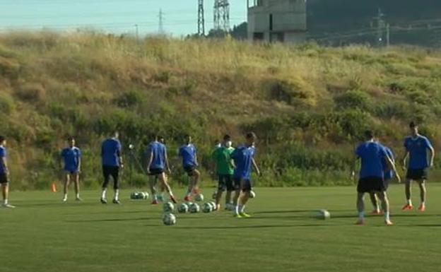 Ríos Reina, único ausente en el entrenamiento de la Deportiva