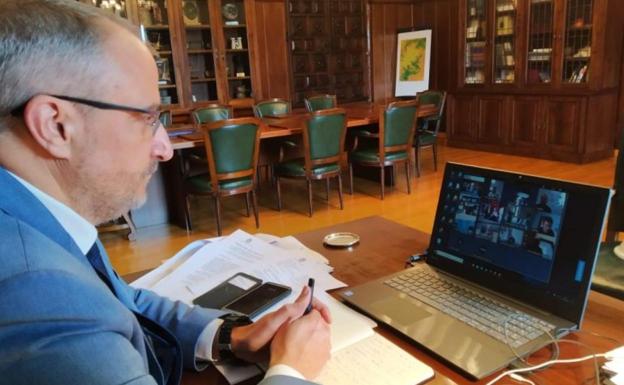 La Mesa del Diálogo Social acuerda apoyar el plan de reactivación de Ponferrada y participar en su evaluación y seguimiento