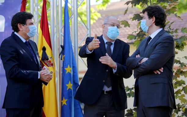 Mañueco destaca la «disposición, iniciativa y capacidad de diálogo» de Ana Carlota Amigo