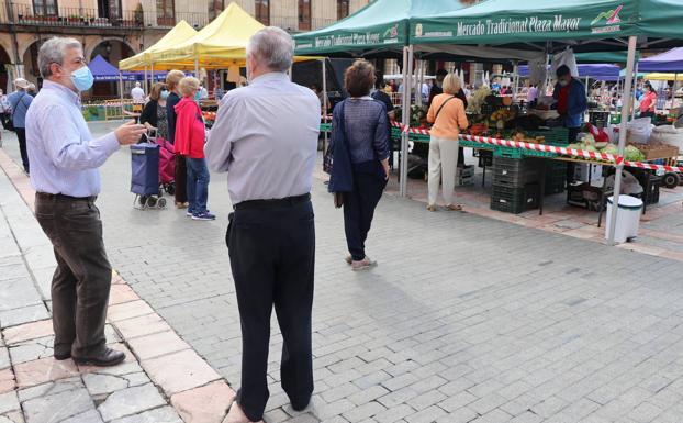 Vuelve el mercado de la Plaza Mayor: ¿Las nuevas medidas sanitarias llegan para quedarse?