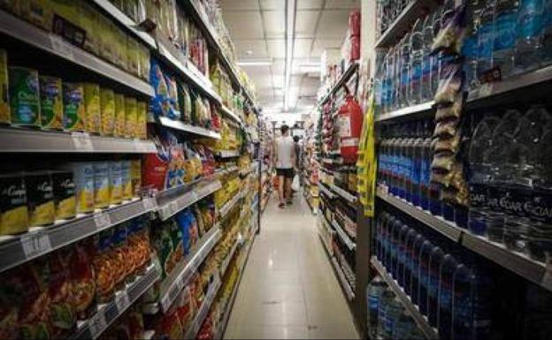 Los supermercados abogan por que el envase en alimentación pase por la reducción y la recuperación de materiales