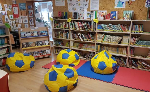 Santa María del Páramo renueva el material y mobiliario de la Sala de Exposiciones y Biblioteca municipales