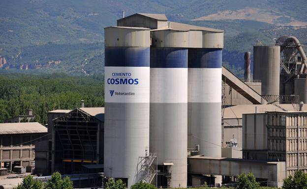 Cemento Cosmos obtiene la autorización ambiental para usar neumáticos usados como combustible