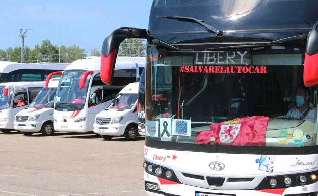 El bus discrecional pide a pie de calle salir del olvido administrativo tras perder el 95% de su facturación en León