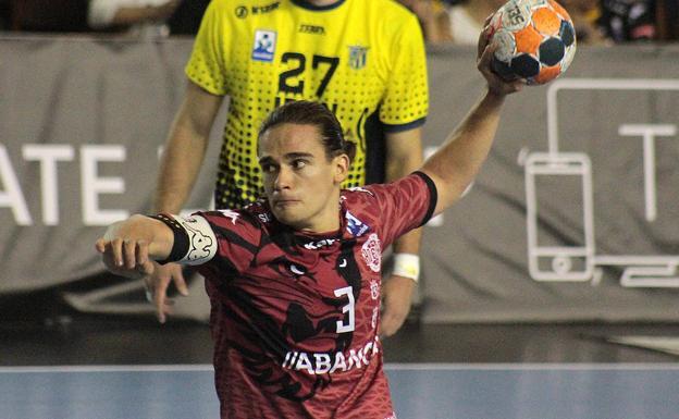 Mario López pone rumbo al Balonmano Benidorm