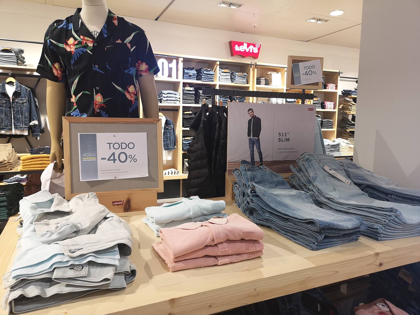 El Corte Inglés ofrece grandes descuentos de hasta el 40% en todas las áreas de venta sólo durante cuatro días