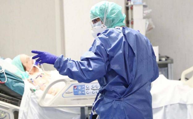 Las bajas retribuciones de las enfermeras de Castilla y León vacían la comunidad de estas profesionales