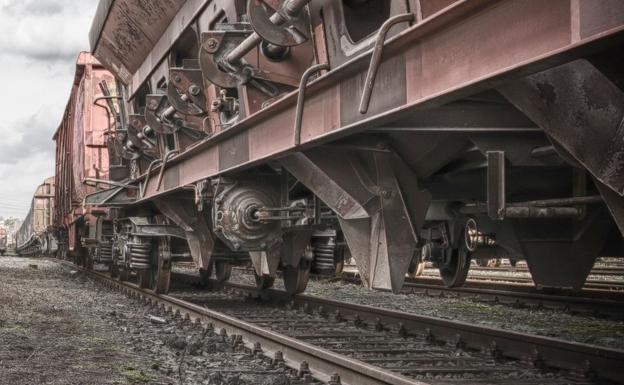 Interrumpido el tráfico ferroviario en Pajares al descarrilar el décimo vagón de un tren de mercancías