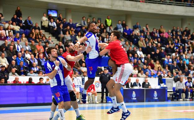 La cesión del cubano Ángel Hernández al Ademar se frustra por falta presupuesto