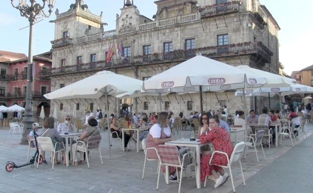 Las calles de León ya viven la nueva realidad