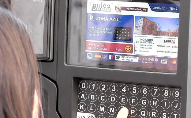 El aparcamiento de la Junta pasa a ser 'zona naranja' y José Aguado 'zona azul'