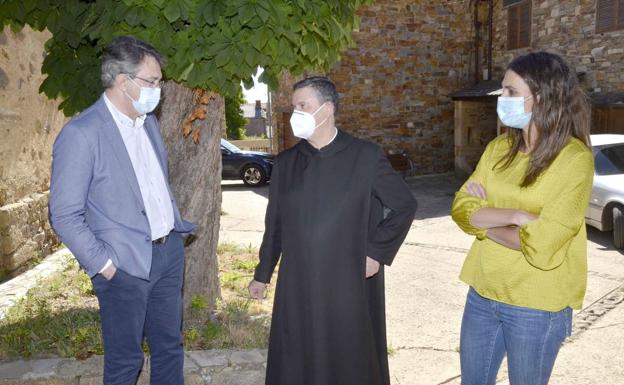 Patrimonio invierte 42.530 euros en las obras de la cubierta de la iglesia de Rabanal del Camino