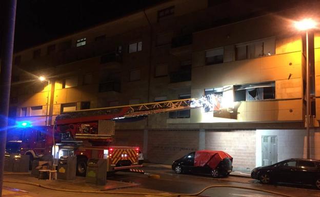 Fallece un hombre de 67 años en el incendio de su vivienda en Arroyo de la Encomienda