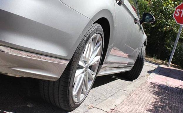 Los riesgos de no revisar el coche antes de salir de vacaciones