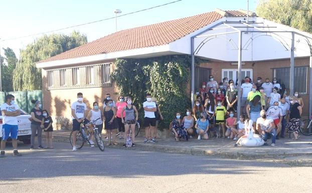 UPL advierte de casos de covid-19 en Mansilla que Sanidad desmiente