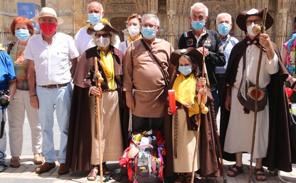 Luz peregrina para los ausentes en el Camino