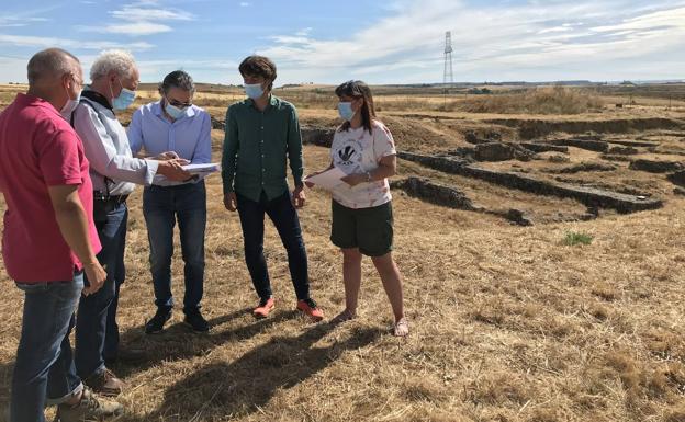 La Diputación de León comienza las obras de vallado, señalización y aparcamiento en el yacimiento de Lancia