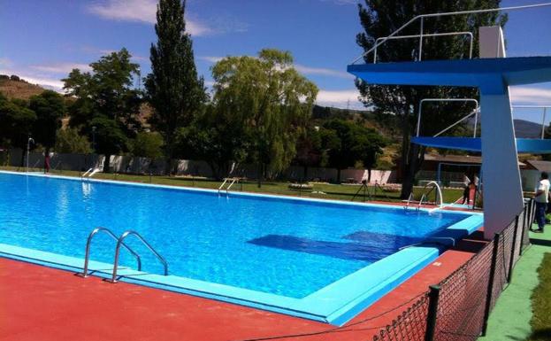 Podemos propone que las piscinas de Toreno y Matarrosa sean gratuitas este verano