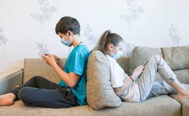Los jóvenes se han comunicado más con la familia en la pandemia