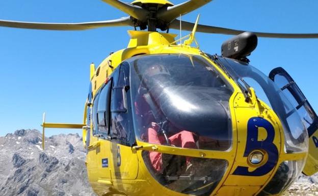 Herido un montañero de 62 años al caer 30 metros mientras escalaba en los Picos de Europa