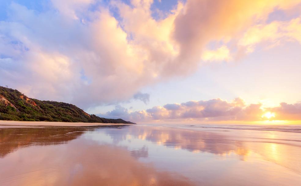La playa Arcoíris en Fraser Island (Australia)/